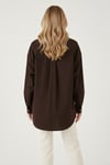 Lela Pamuklu Regular Fit Broş Detaylı Uzun Kollu Bayan Gömlek 6834990 KAHVE