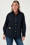 Lela Pamuklu Regular Fit Broş Detaylı Uzun Kollu Bayan Gömlek 6834990 LACİVERT