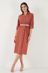 Lela Pamuklu Regular Fit Kemerli Midi Boy Gömlek Kadın Elbise 67810301 CAMEL