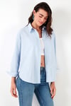 Lela Pamuklu Regular Fit Önü Kısa Arkası Uzun Oval Kesim Bayan Gömlek CF25S163867 AÇIK MAVİ