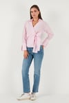 Lela Pamuklu Regular Fit Uzun Kollu Bağlama Detaylı Bayan Gömlek 65200538 PEMBE