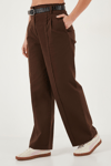 Lela Pamuklu Relaxed Fit Geniş Paça Dikiş Detaylı Kemerli Bayan Pantolon 68351208 KAHVE