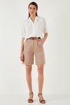 Lela Pamuklu Relaxed Fit Yüksel Bel Kemerli Gabardin Short Bayan Şort 668YP4710 CAMEL