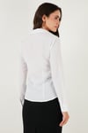 Lela Pamuklu Slim Fit Klasik Yaka Bayan Gömlek 6777423 BEYAZ