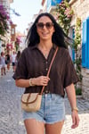 Lela Rahat Kalıp Çizgi Dokulu Kısa Kollu Kadın Gömlek 6982259 KAHVE