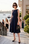 Lela Regular Fit Bisiklet Yaka Cepli Pileli Midi Boy Abiye Kadın Elbise 6111963 LACİVERT