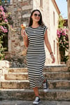 Lela Regular Fit Bisiklet Yaka Çizgili Midi Boy Kadın Elbise 5866105 SİYAH-BEYAZ