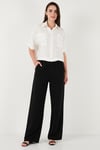 Lela Regular Fit Cep Detaylı Kısa Kollu Bayan Gömlek 6778568 BEYAZ