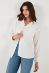 Lela Regular Fit Güpürlü Cep Detaylı Uzun Kollu Bayan Gömlek 6773215 BEYAZ