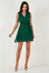 Lela Regular Fit Kruvaze Yaka Bağlama Detaylı Şifon Mini Boy Abiye Bayan Elbise 6789075 ZÜMRÜT