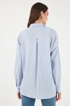 Lela Regular Fit Tek Cepli Önü Kısa Arkası Uzun Krinkıl Bayan Gömlek 6772752 BEBE MAVİ