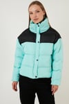Lela Renk Bloklu Dik Yaka Regular Fit Kısa Bayan Mont 4972016 SİYAH-MİNT