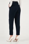 Lela Tapered Fit Yüksek Bel Daralan Paça Kemerli Havuç Bayan Pantolon 6923854 LACİVERT