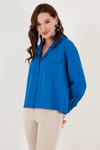 Lela V Yaka Çift Cepli Regular Fit Dokuma Bayan Gömlek 611GO00016 SAKS