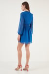 Lela V Yaka Regular Fit Gipeli Düğme Detaylı Şifon Mini Abiye Bayan Elbise 611EL01433 MAVİ