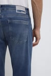 Marcus Pamuk Slim Straight Fit Normal Bel Daralan Paça Jeans Erkek Kot Pantolon 00351A1727 LACİVERT