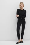 Mavi Cindy Pamuklu Mom Fit Yüksel Bel Dar Paça Jeans Bayan Kot Pantolon 100277-90500 SİYAH