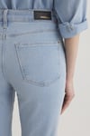 Mavi Cindy Yüksek Bel Dar Paça Mom Jeans Kadın Kot Pantolon 100277-84410 AÇIK MAVİ