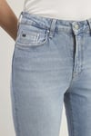 Mavi New York Streç Pamuklu Straight Fit Yüksek Bel Düz Paça Jeans Kadın Kot Pantolon 101441-86391 AÇIK MAVİ