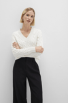 Mavi Pamuk ve İpek Karışımlı Slim Fit V Yaka Bayan Kazak 1710720-70057 KREM