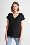 Mavi Pamuku Loose Fit Cepli V Yaka Basic Bayan T Shirt 1600961-900 SİYAH
