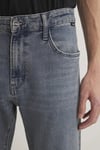 Milan Streç Pamuklu Tapered Fit Normal Bel Daralan Paça Jeans Erkek Kot Pantolon 0081089341 AÇIK MAVİ