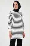 Modest Çizgili Pamuklu Regular Fit Bisiklet Yaka Kadın Tunik 5865784 BEYAZ