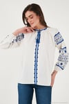 Nakış İşlemeli Pamuklu Oversize Fit Bağlamalı V Yaka Kadın Bluz 676271 EKRU