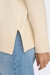 Onlhazel Oversize Fit Balıkçı Yaka Örme Kadın Kazak 15352853 KREM