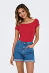Onlluca Regular Fit Madonna Yaka Kadın T Shirt 15369909 KIRMIZI