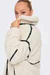Onlparis Regular Fit Şeritli Geniş Yaka Fermuarlı Peluş Kadın Ceket 15322440 AÇIK BEJ