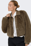 Only Onlnoeme Regular Fit Klasik Yaka Yumuşak Tüylü Düğmeli Bayan Mont 15356776 KAHVE