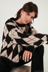 Oversize Fit Bisiklet Yaka Baklava Desenli Yumuşak Dokulu Kadın Kazak 4616223 SİYAH