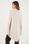 Oversize Fit Bisiklet Yaka Pelerin Kol Düğmeli Kadın Panço 4617015 TAŞ