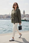 Oversize Fit Kruvaze Yaka Kuşaklı Düğmeli Kadın Trençkot 6839609 HAKİ