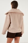 Oversize Geniş Yaka Çıtçıt Düğmeli Astarlı Peluş Kadın Mont 6839623 TAŞ
