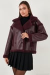Oversize Kruvaze Yaka Peluş Detaylı Suni Deri Biker Ceket Kadın Mont 6810247 BORDO