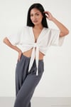 Pamuklu Comfort Fit Bağlamalı Yarasa Kol Kadın Bolero 5866354 EKRU