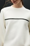 Pamuklu Comfort Fit Bisiklet Yaka Şerit Detaylı Kadın Sweat 122030019 KIRIK BEYAZ