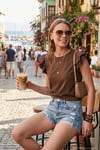 Pamuklu Kolları Fırfırlı Slim Fit Bisiklet Yaka Kadın T Shirt 5864500 KAHVE