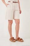 Pamuklu Loose Fit Pileli Kemerli Bermuda Kadın Şort 668YP5439 TAŞ