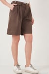Pamuklu Loose Fit Pileli Kemerli Bermuda Kadın Şort 668YP5439 KAHVE