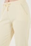 Pamuklu Normal Bel Regular Fit Düz Paça Kadın Pantolon 668YP42282S4 SARI