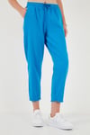 Pamuklu Normal Bel Regular Fit Düz Paça Kadın Pantolon 668YP42282S4 SAKS