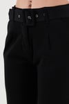 Pamuklu Normal Bel Regular Fit Kemerli Kadın Pantolon 668YP4152 SİYAH