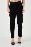 Pamuklu Normal Bel Regular Fit Kemerli Kadın Pantolon 668YP4152 SİYAH