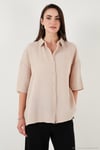 Pamuklu Oversize Yırtmaçlı Kısa Kollu Kadın Gömlek CF25S166965 TAŞ