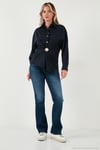 Pamuklu Regular Fit Broş Detaylı Uzun Kollu Kadın Gömlek 6834990 LACİVERT