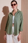 Pamuklu Regular Fit Cepli Kadın Gömlek CF25S16992 HAKİ