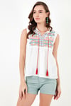 Pamuklu Regular Fit Nakış İşlemeli Kadın Bluz 611BZ0249 EKRU